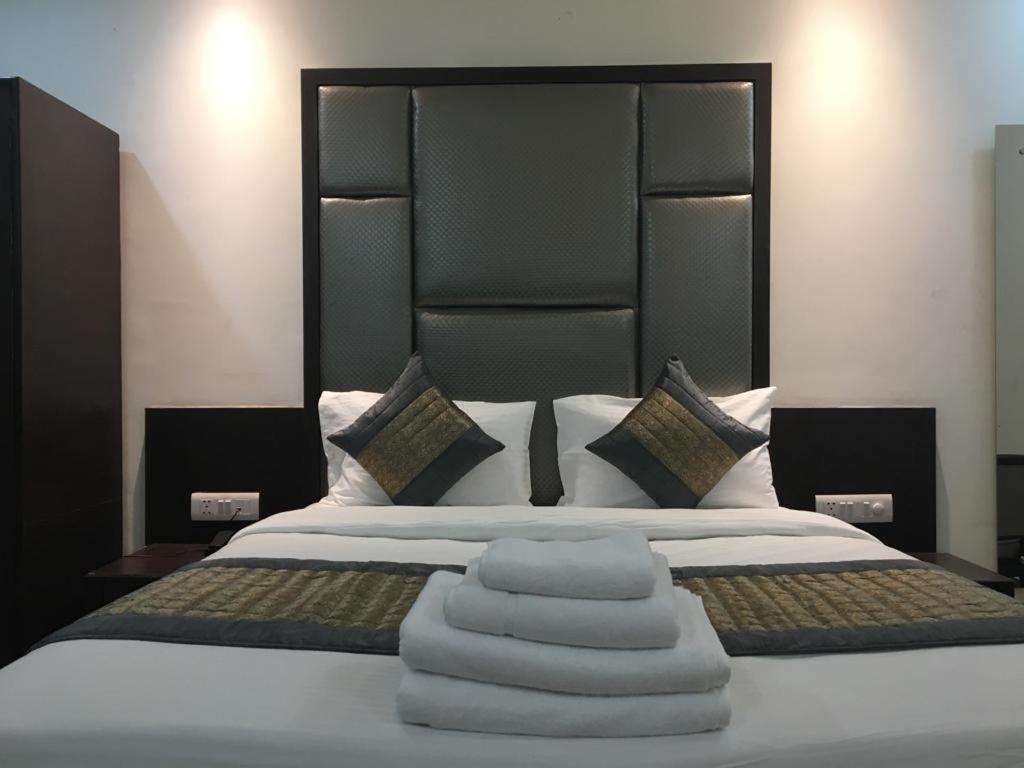 Hotel Spb 87 Near Karol Bagh Metro Station Delhi Ngoại thất bức ảnh