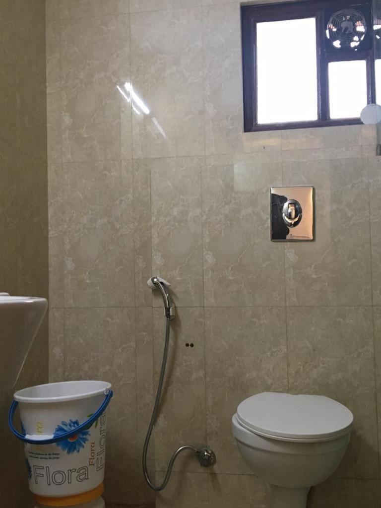 Hotel Spb 87 Near Karol Bagh Metro Station Delhi Ngoại thất bức ảnh