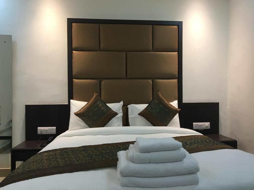 Hotel Spb 87 Near Karol Bagh Metro Station Delhi Ngoại thất bức ảnh